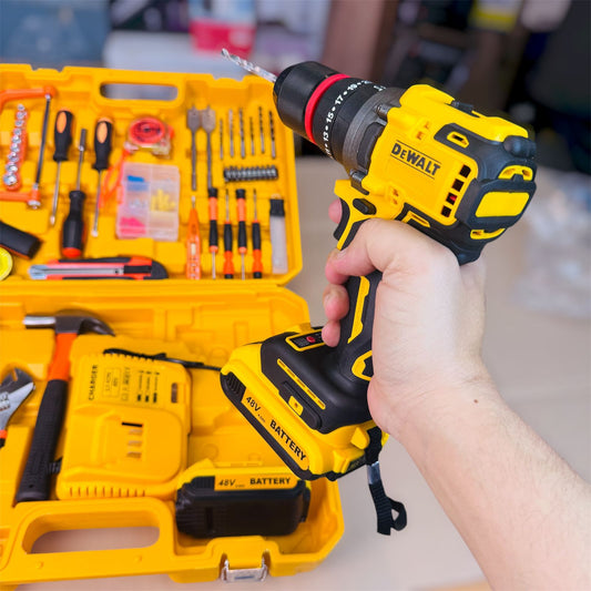 DEWALT 117 brushles dril mechine set